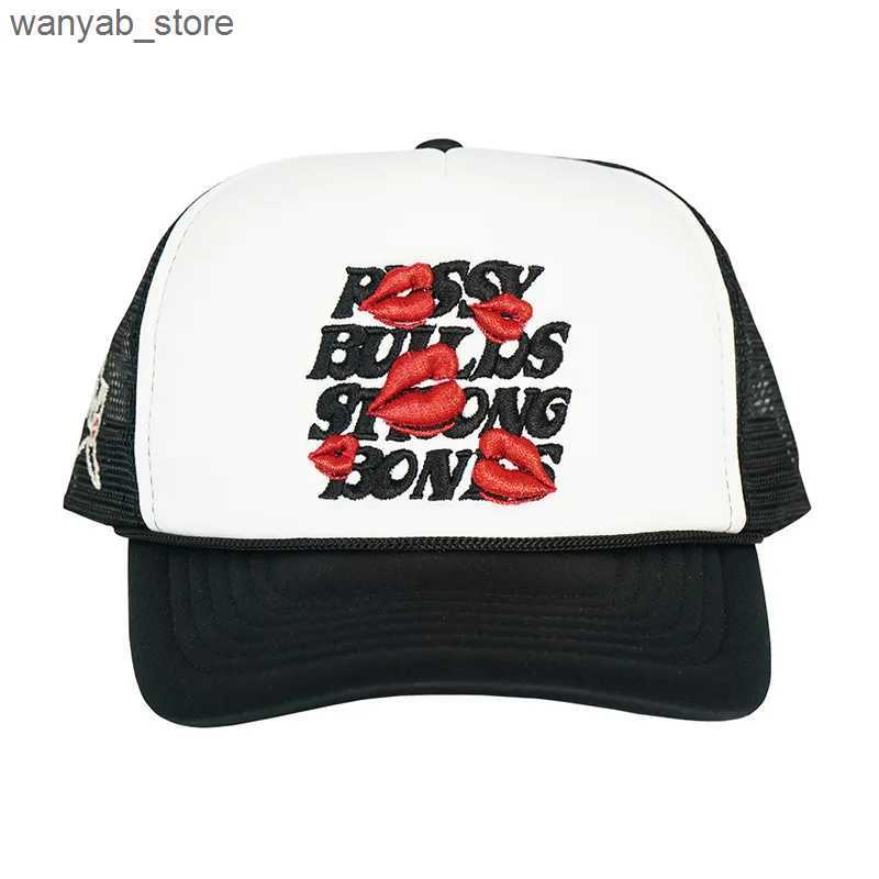 Ball Caps Summer letter lip embroidered baseball cap fashionable mens sun hat breathable truck cap mesh cap outdoor neutral hip-hop hat L240910