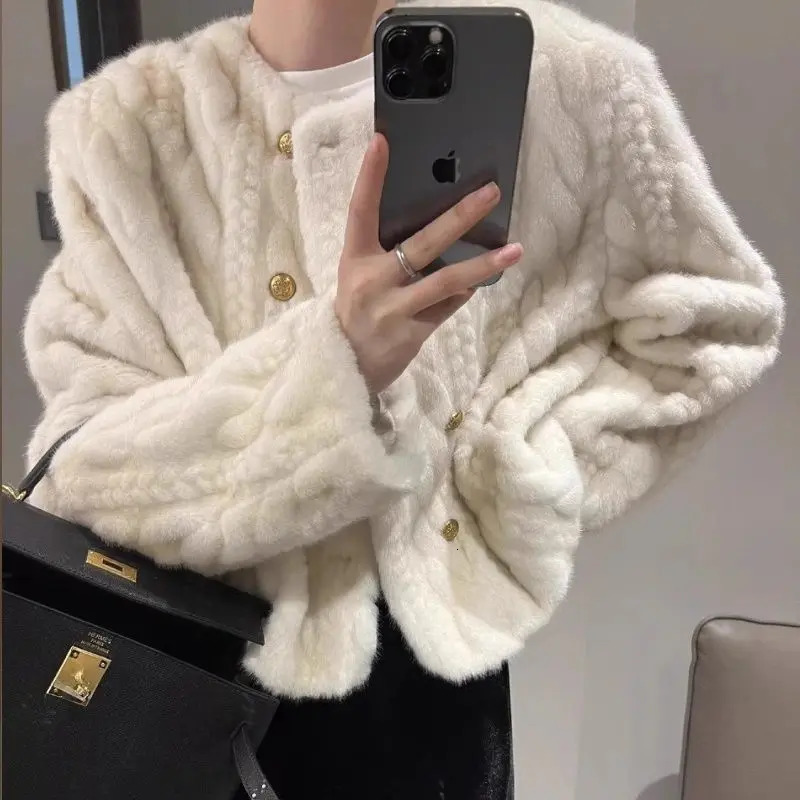 Thickened Eco-friendly Fur Coat for Women with Round Neck and Double Row Buttons Short and Loose Fit 241107