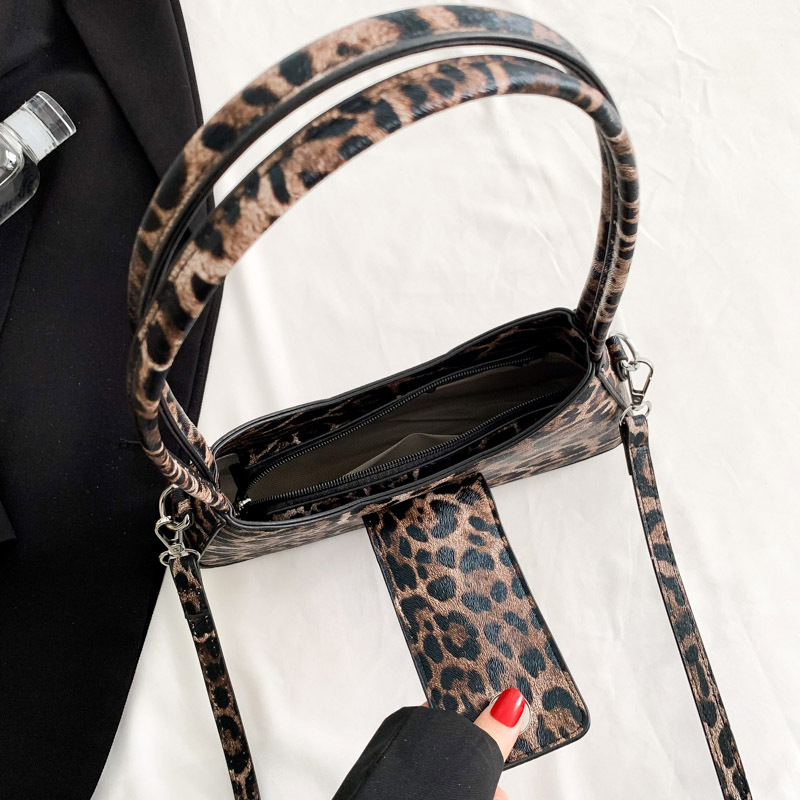 French Style Underarm Bag for Women Brown Black Leopard Handbag Clutch Bag Female Vintage PU Leather Crossbody Bags Versatile