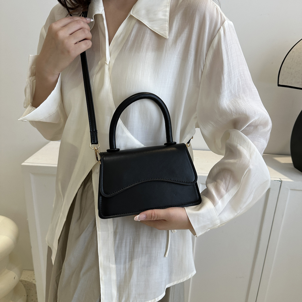 Fashion PU Leather Flap Shoulder Bag Ladies Trendy Solid Color Messenger Handbags Leisure Stylish Crossbody Bag For Women Clutch