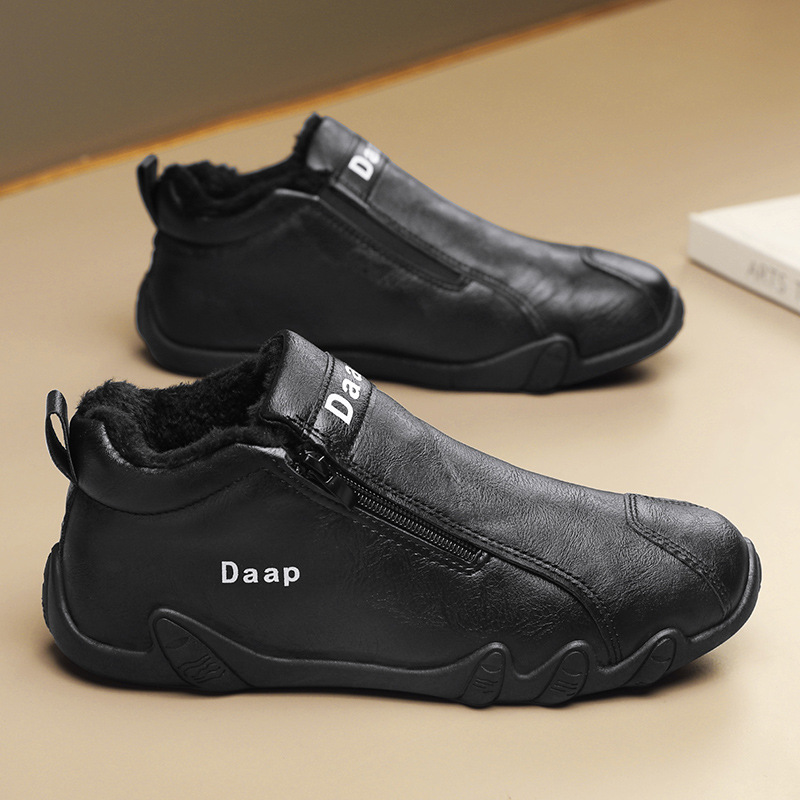 Men's New Velvet Fashionable Casual Warm Leather Shoes.