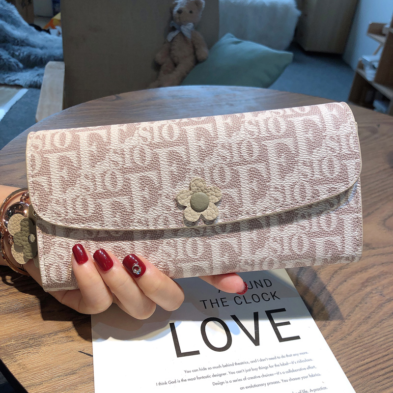 Luxury Style Women Long Wallet Genuine Leather Envelope Clutch Designer Inspired Purse with Letter Pattern Cowhide Flower Decoration Phone Holder Eleg