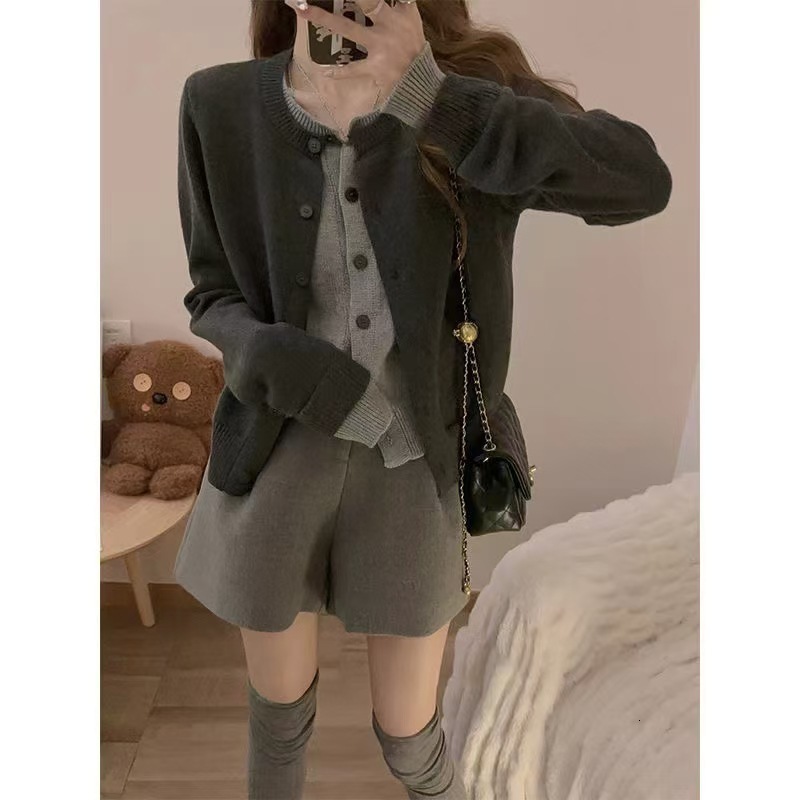 Danjeaner Korean Style Single Breasted Cardigans Womens Sweaters Winter V-Neck Long Sleeve Fashionable Printed Knitwear Y200930