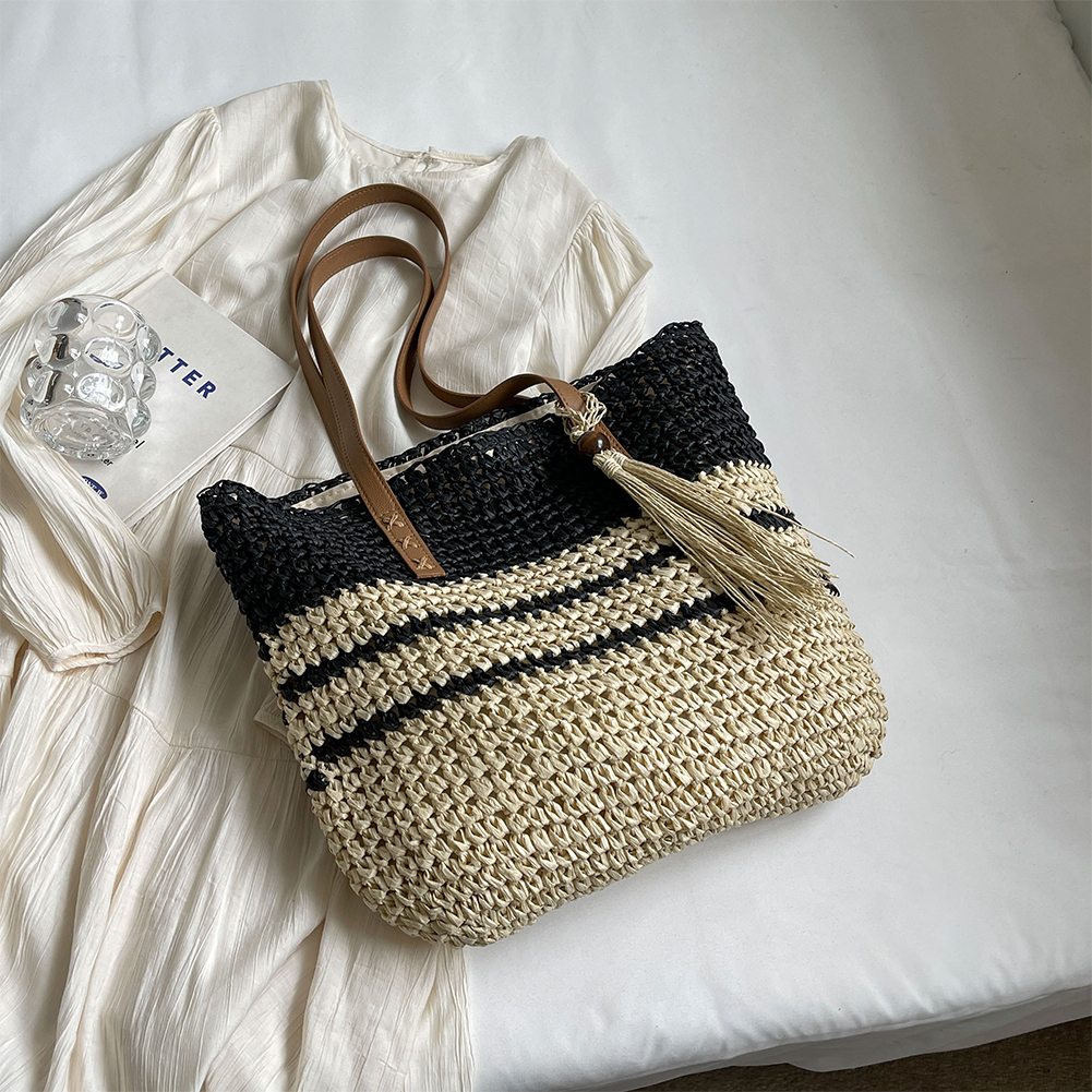 Women Straw Woven Tote Bag Fashion Woven Handbag Large Capacity Handwoven Shoulder Bag Weaving Shoulder Bag for Travel Vacation