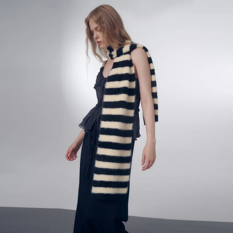 Original Niche Color Scheme Classic Striped Knitted Wool Muffler for Women Autumn Winter Soft Warm Scarf Female Shawl 241107