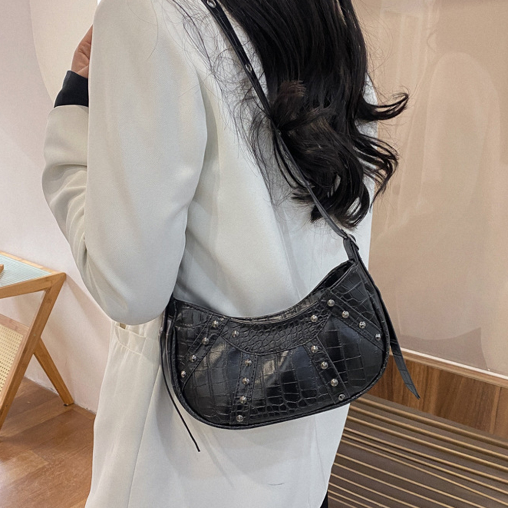 Fashion Women Shoulder Bag Armpit Bag Design Underarm Bag Rivet Saddle Bag Solid Color Messenger Bag Hobos Handbags Y2K Purse
