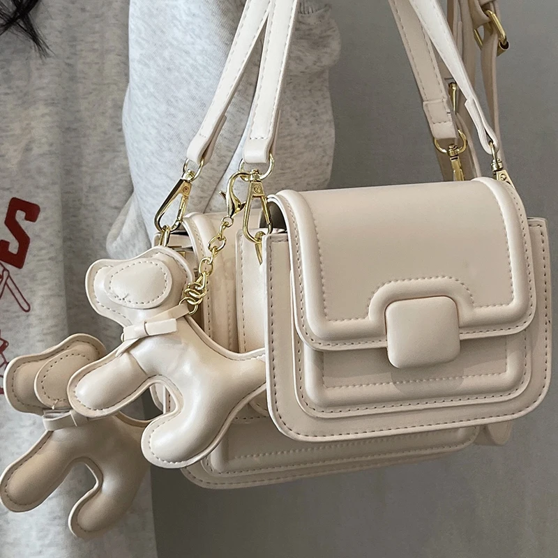 Female Flap Shoulder Bag Beige Pu Leather Elegant Women´s Wallets Crossbody Bags Aesthetic Kawaii Puppy Pendant Ladies Handbags