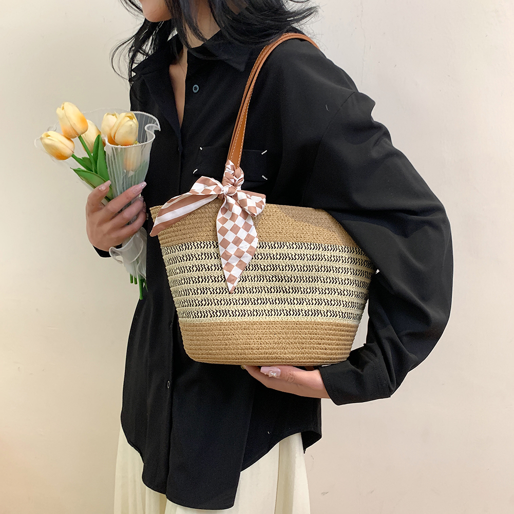 Women Striped Hobo Bag Large Capacity Crochet Beach Handbag Zipper Closure Weaving Striped Handbag Ladies Summer Daily Bag