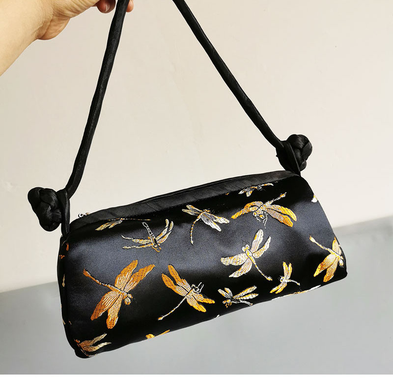 Fashion Luxury Chinese Style Silk Bag Women Handbag Japanese Hand Embroidery Totes Cheongsam Female Cosplay Bags Clutch