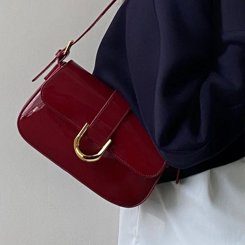Women Flap Satchel Bag Fashion Messenger Bag Strap Adjustable Patent Leather Shoulder Bags Crossbody Sling Bag Stylish Purse