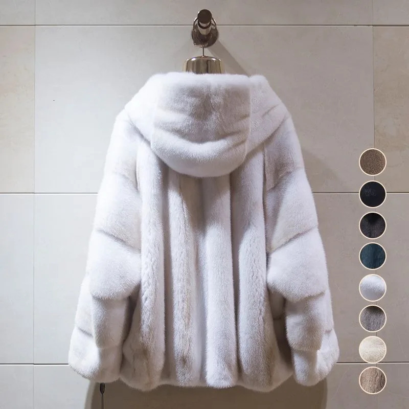 Womens mink short hooded bat sleeve full mink fur temperature mother fur coat simple fashion high-end 241107