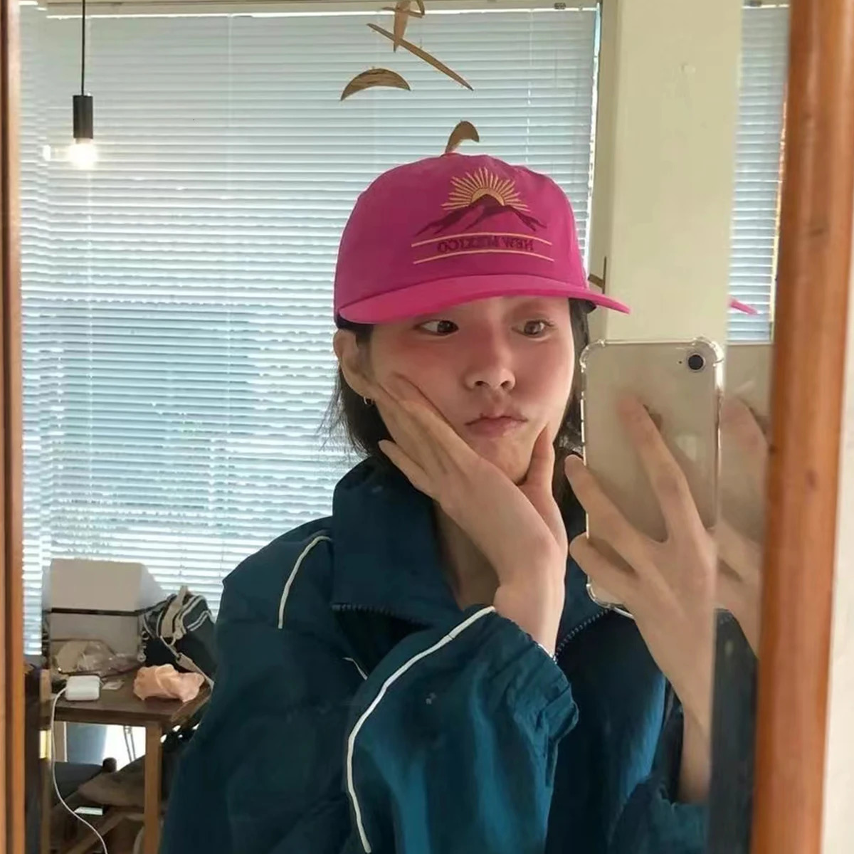 Womens mountain embroidery baseball cap Korean baseball cap mens outdoor UV sunscreen cap beach accessories 241107