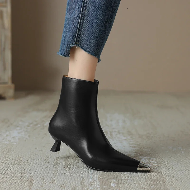 2024 Autumn Modern Women Pointed Toe Thin Heel Retro Ankle Boots High Heels Winter Ladies Shoes White