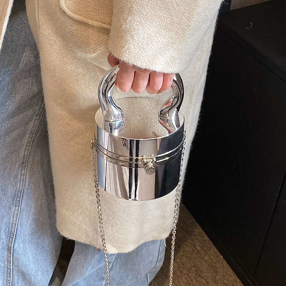 Women Mini Designer Handbags Metal Handle Chain Crossbody Bag Metallic Color Mini Luxury Handbags Street Style Chain Satchel Bag