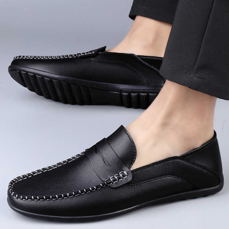 CMM Four Seasons Mens Bean Shoes Lazy Half Dragged Low Top Soft Bottom Soft Surface White Casual Shoes Trendy Mens Shoes