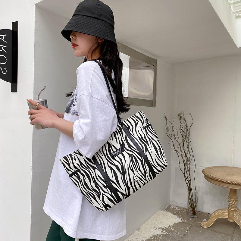 Large Capacity Cloth Handbag Tote Female Tote Handbag Shoulder Bags Ladies Simple Canvas Purses Women Shoulder Bag