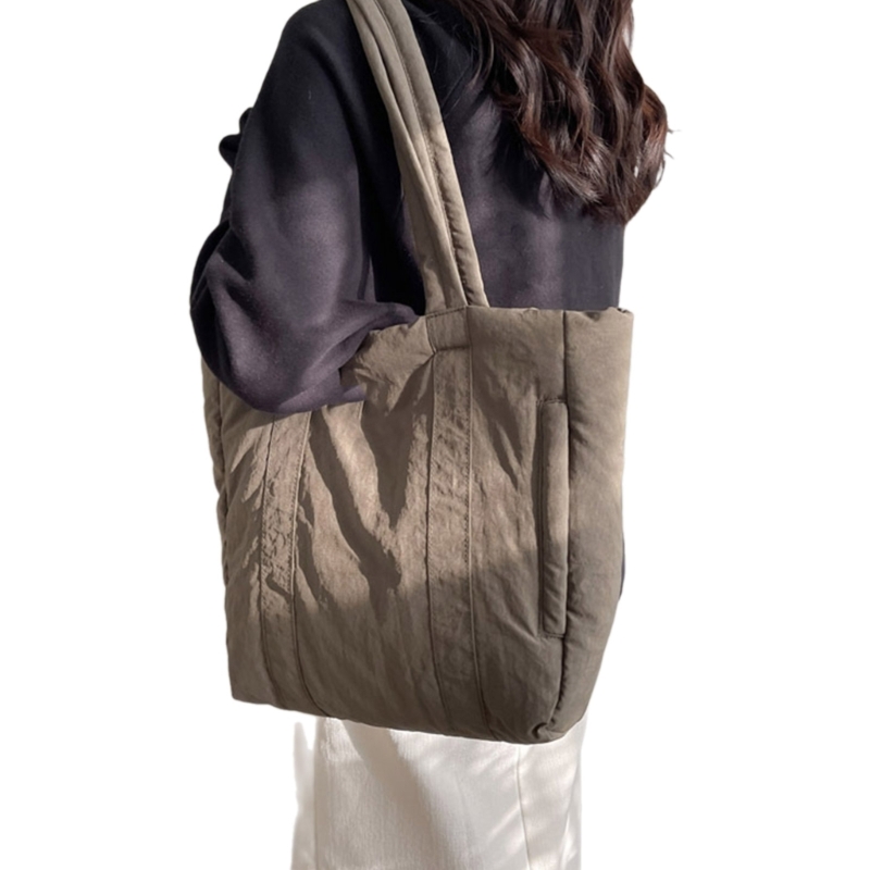 Modern and Stylish Shoulder Bag for Ladies Durable and Lightweight Handbag Enhances Your
