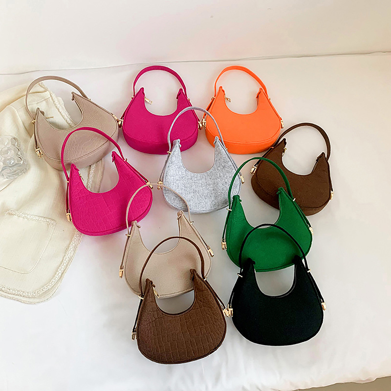 Fashion Tide Solid Color Casual Texture Fashion One Shoulder French Niche Crescent Shape Felt Shoulder Underarm Bag Dumpling Bag