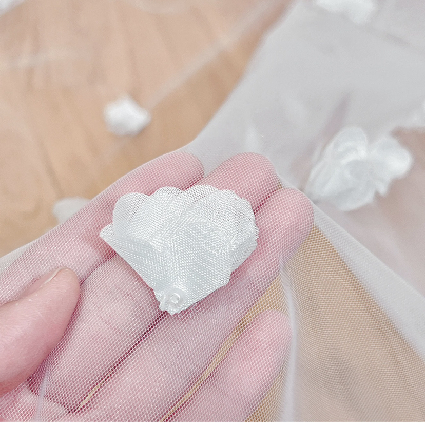 Elegant Gorgeous 3M Long Cathedral Wedding Veils With 3D Lace Appliques Soft Tulle One Layer Bridal Veil VV