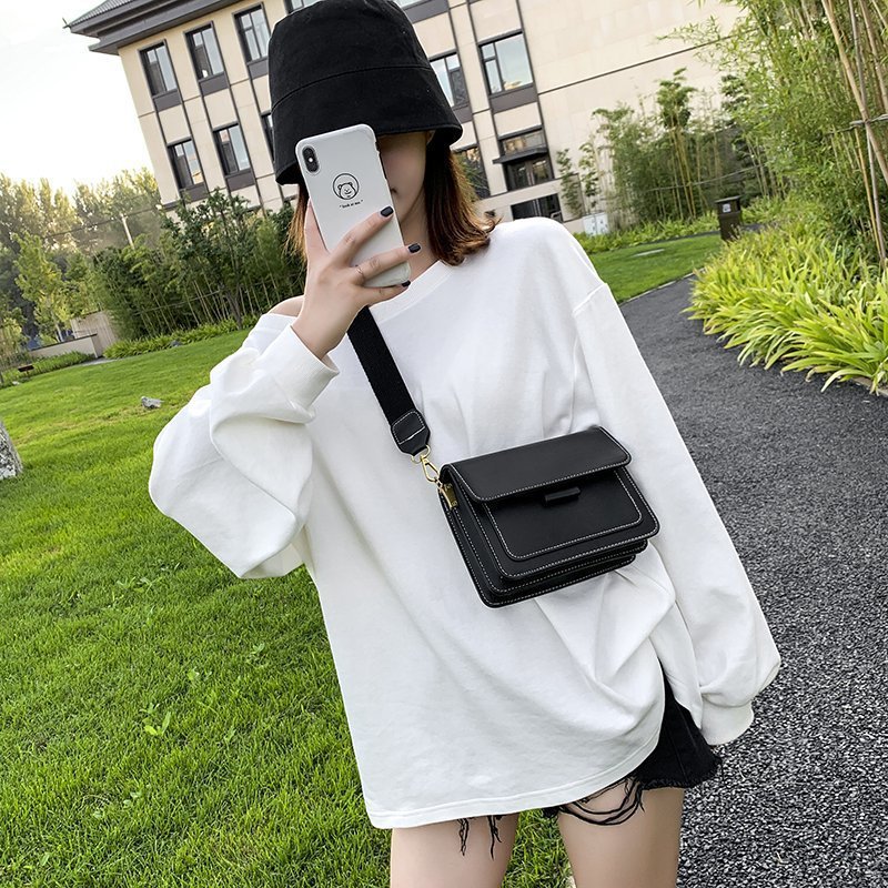 2020 autumn gift bag ladies shoulder bag PU bag messenger female bag fashion simple female bag small square bag purses