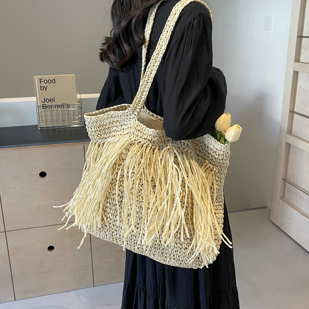 Women Straw Woven Tote Bag Summer Beach Bags Large Capacity Vacation Shoulder Bag Simple with Tassel Weave Handbag