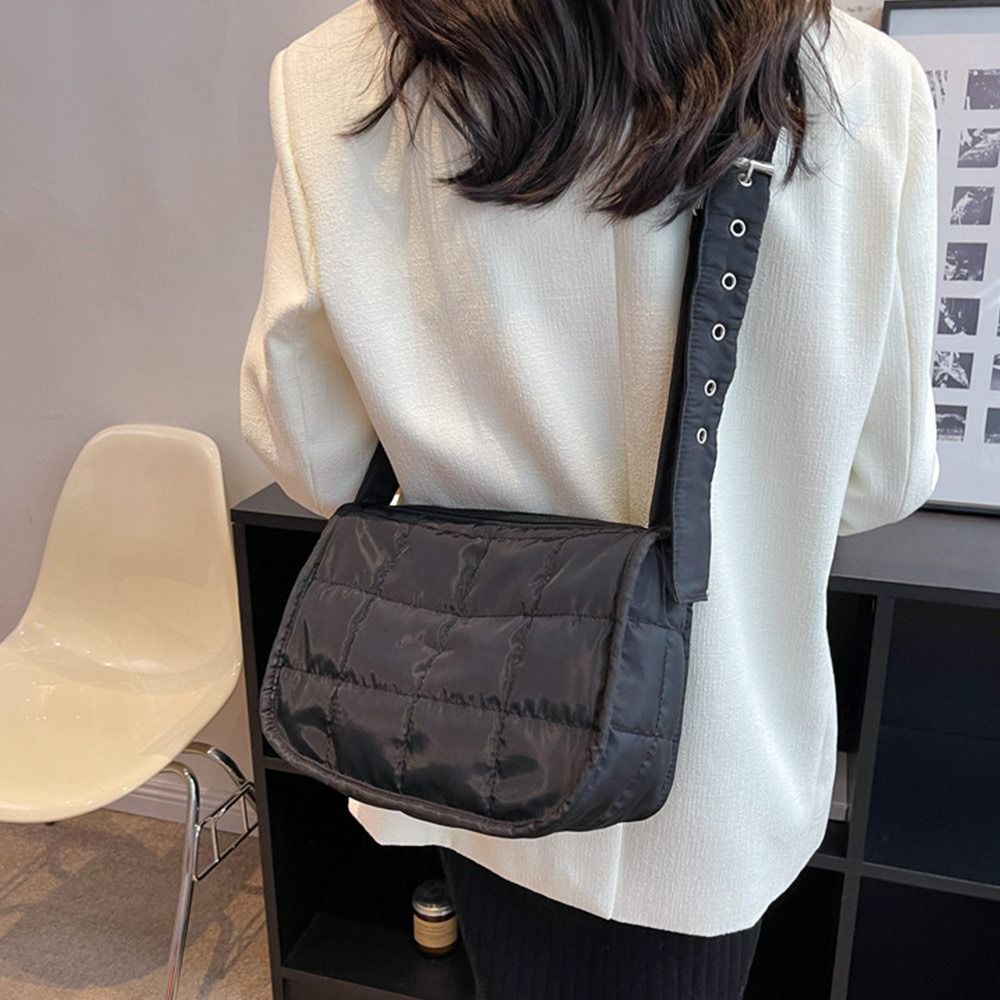 Fashion Quilted Handbags Ladies Casual Cotton-Padded Bags Solid Color Shoulder Bags Women Lightweight Underarm Bags