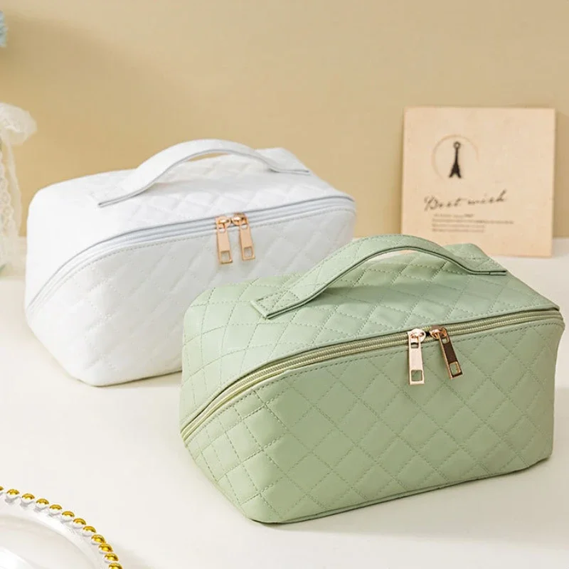 Travel Toiletries Organizer Pouch Female Storage Makeup Cases Fashion Large Capacity Portable Makeup Bag Women Cosmetic Bag