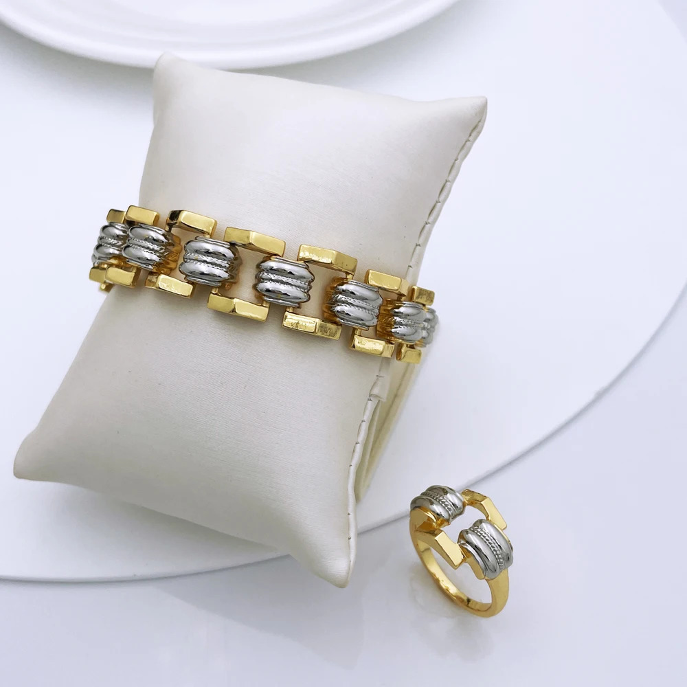 High quality jewelry set suitable for women Dubai Nigeria parties jewelry necklaces earrings bracelets and rings wedding party gifts 241106