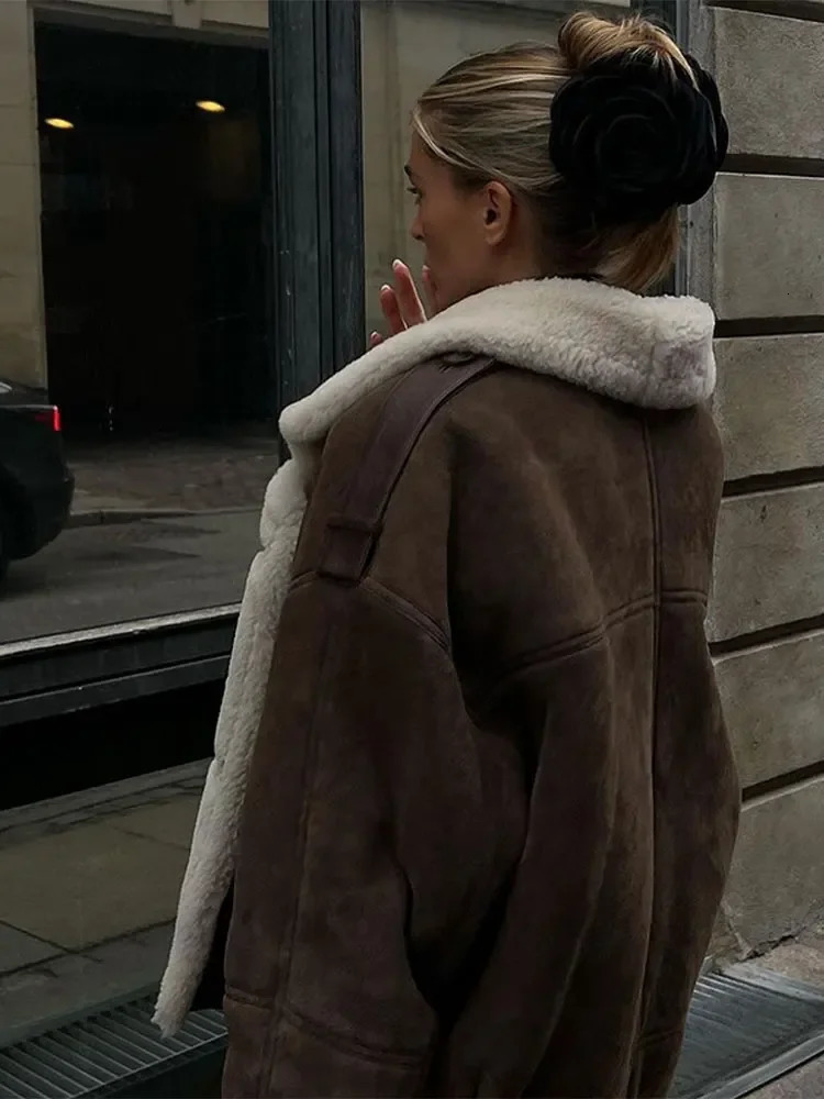 Casual Brown Thick Cashmere Coat Womens Unique Collar Long Sleeve Button Suede Jacket Autumn/Winter Womens Street Coat 241107