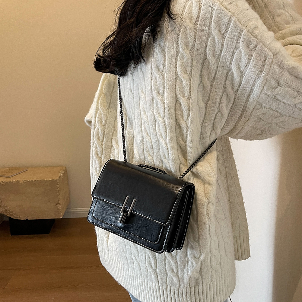 Women PU Shoulder Bag Designer Crossbody Bags Large Capacity Daily Sling Bag Solid Color with Chain Strap for Travel Vacation
