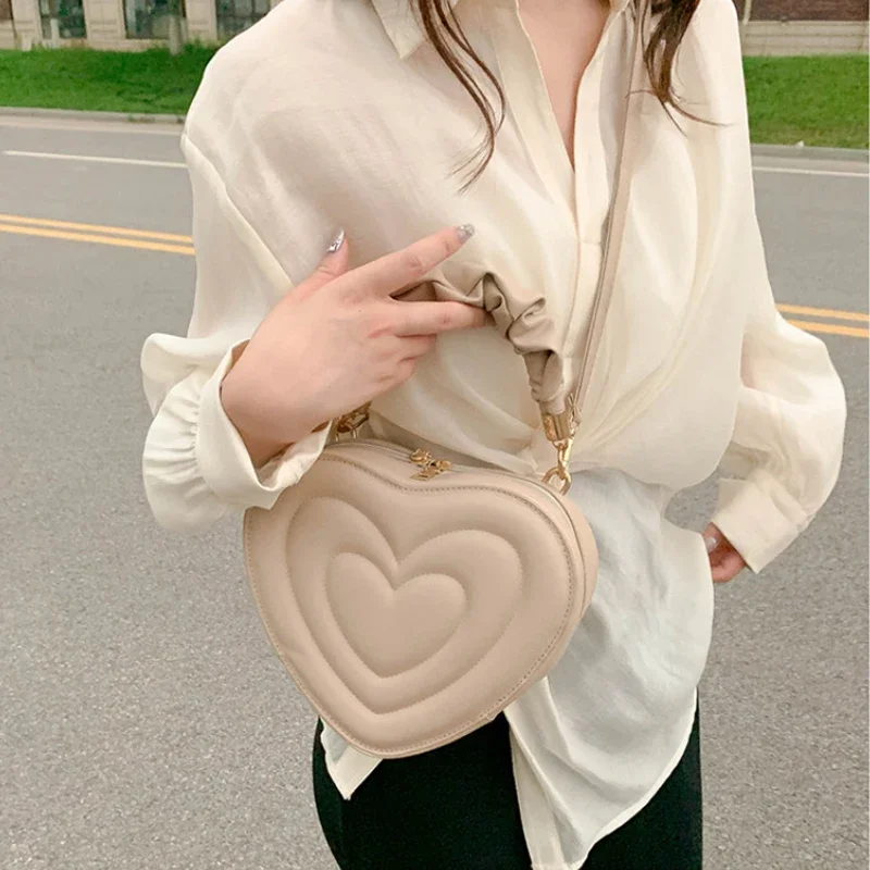 Summer 2023 Fashion Heart-shaped Lovely Shoulder Bags for Women PU Leather Female Crossbody Bags Vintage Casual Hand Bags