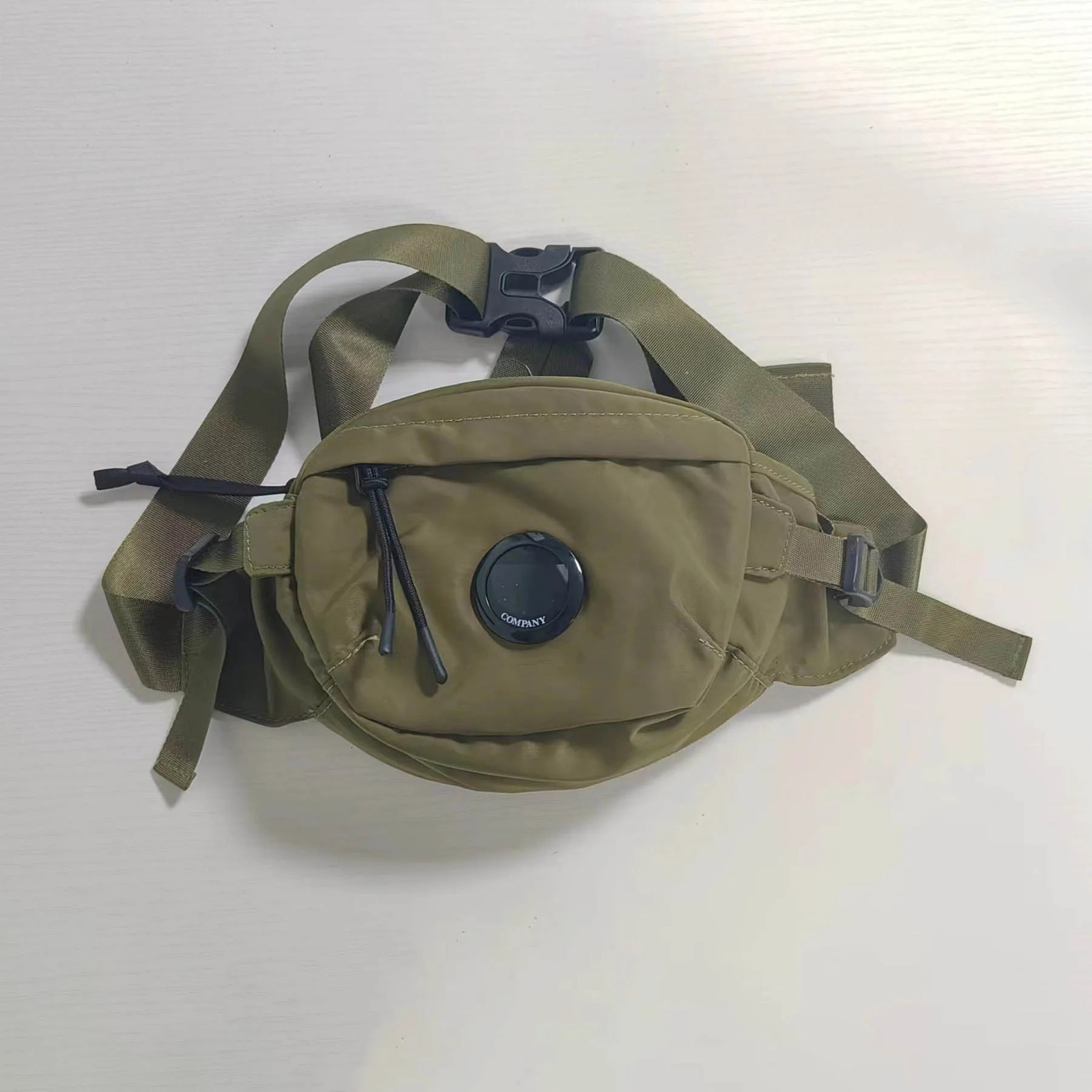 Men Fashion Chest Bag Trend Personality Lightweight Crossbody Mini Casual Nylon Sports 241106