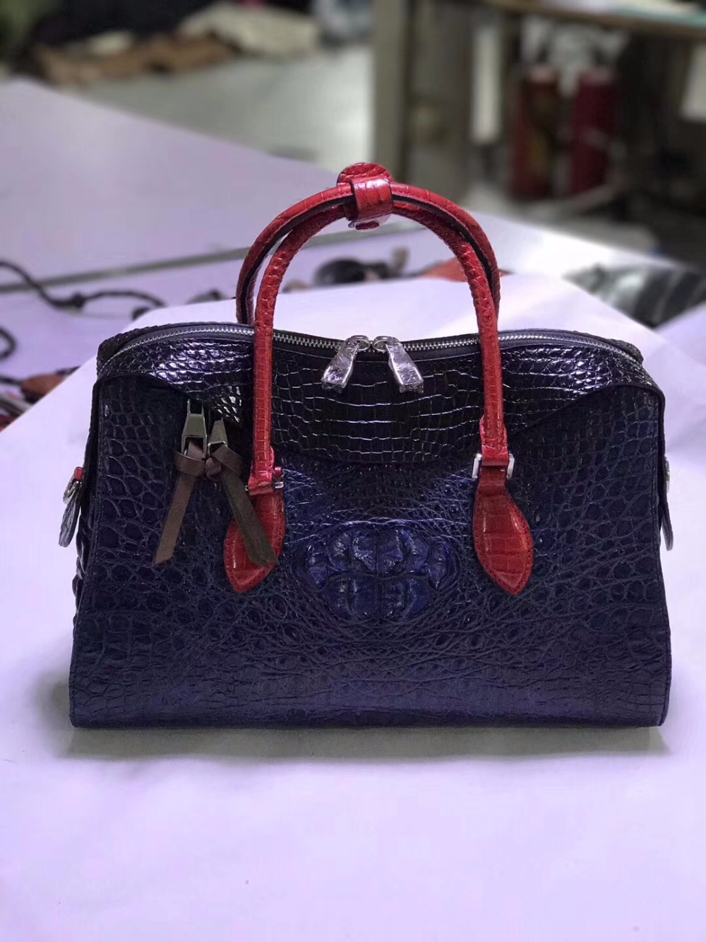 100% genuine crocodile leather skin women handbag cross body bag, alligator skin women shouder bag white color Himalayai white