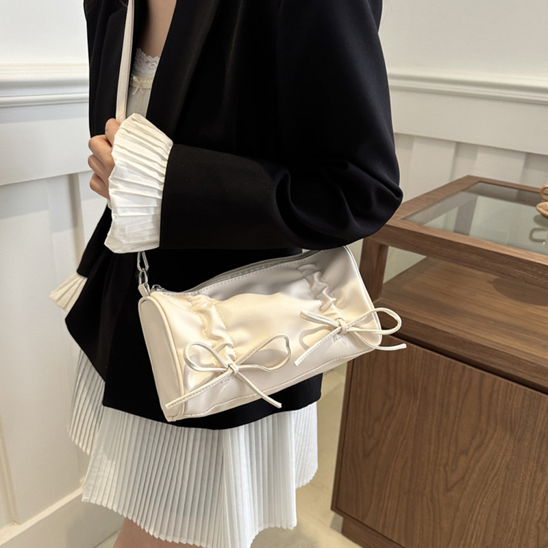 Fashionable And Casual Bow Shoulder Bag New Versatile Armpit Pillow Bag