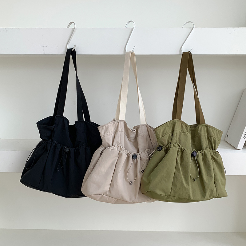 Comfortable Wearresistant Shoulder Bag Large Capacity Fashionable Versatile Nylon Tote Bag Student Class Simple Commuting Bag