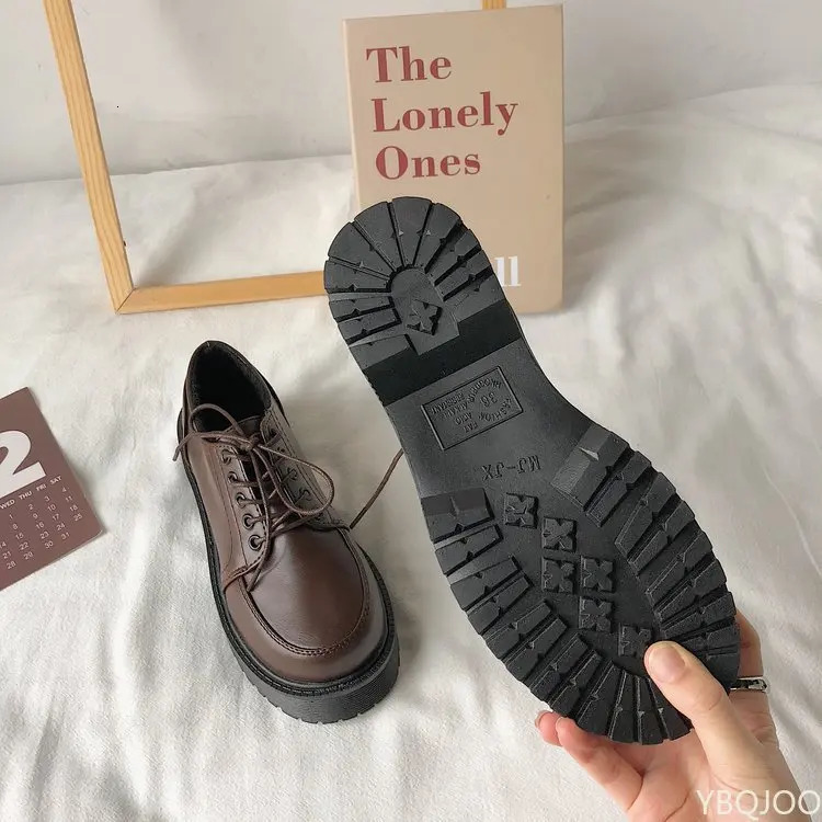 Spring and autumn womens Oxford shoes flat shoes casual shoes black lace upper leather shoes sewn round toes zapatos mujer 241106