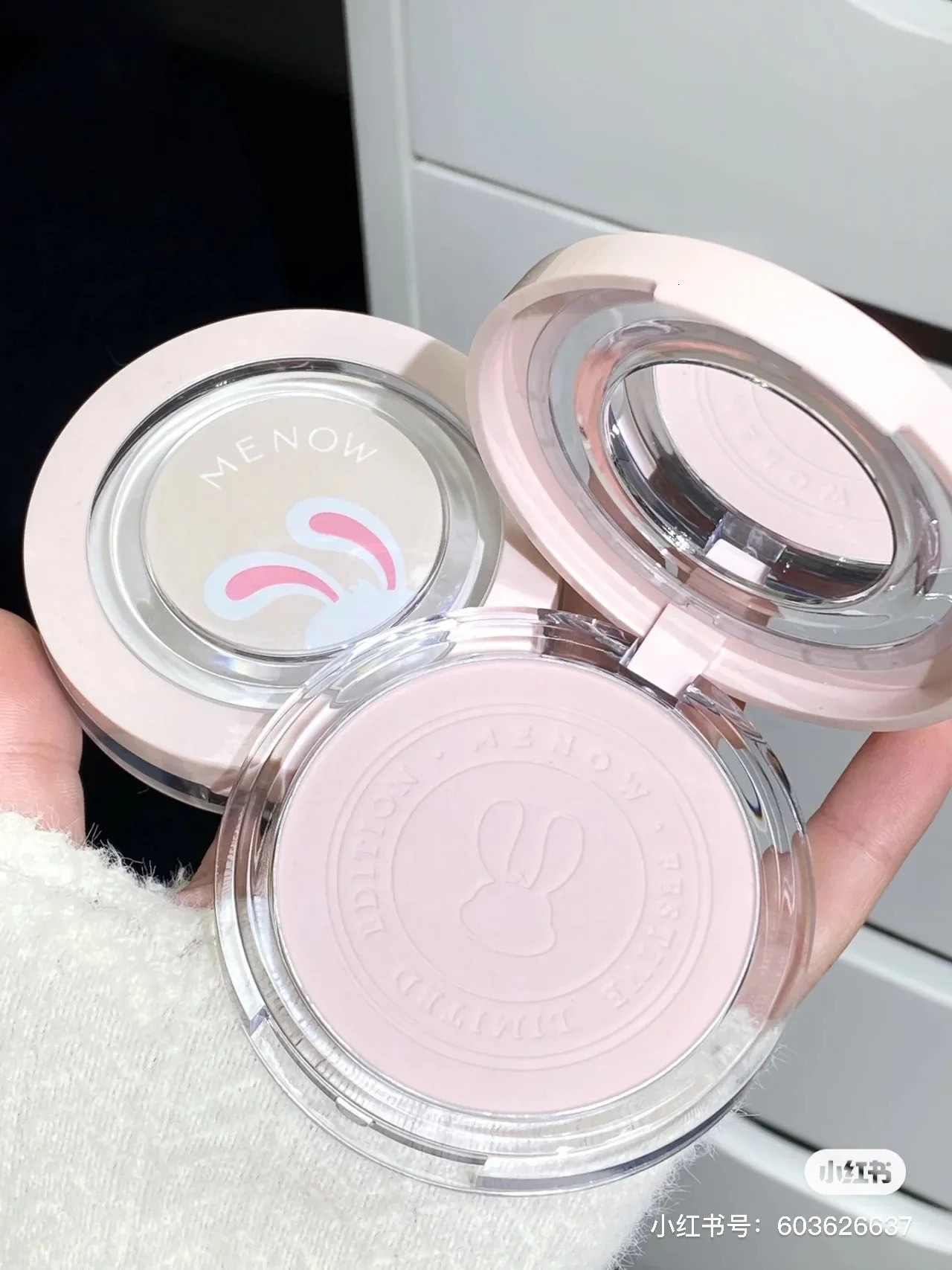 Recommended tags Rabbit face set powder pad compact powder oil control matte smooth finished pressed powder 241107