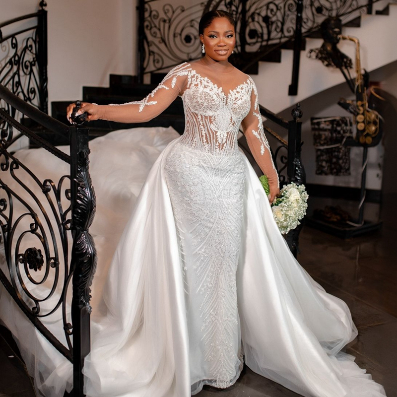 2024 African Plus Size Wedding Dresses For Bride Mermaid Bridal Gowns Detachable Train Sheer Neck Long Sleeves Illusion Beaded Lace Rhinestone Pearls 