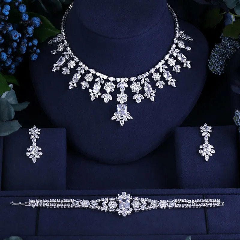 Janekely chooses Zircon earrings Necklace stand jet airplane set wedding dress set complete set 241106