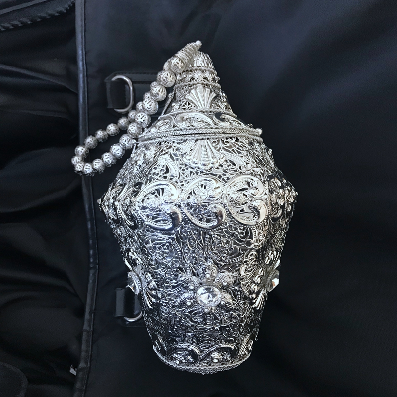 DOYUTIG New Design Lady Indian Metal Handbag Luxury Rhinestones Diamond Wedding Bags Women Retro Hand-Make Dinner Bag F738