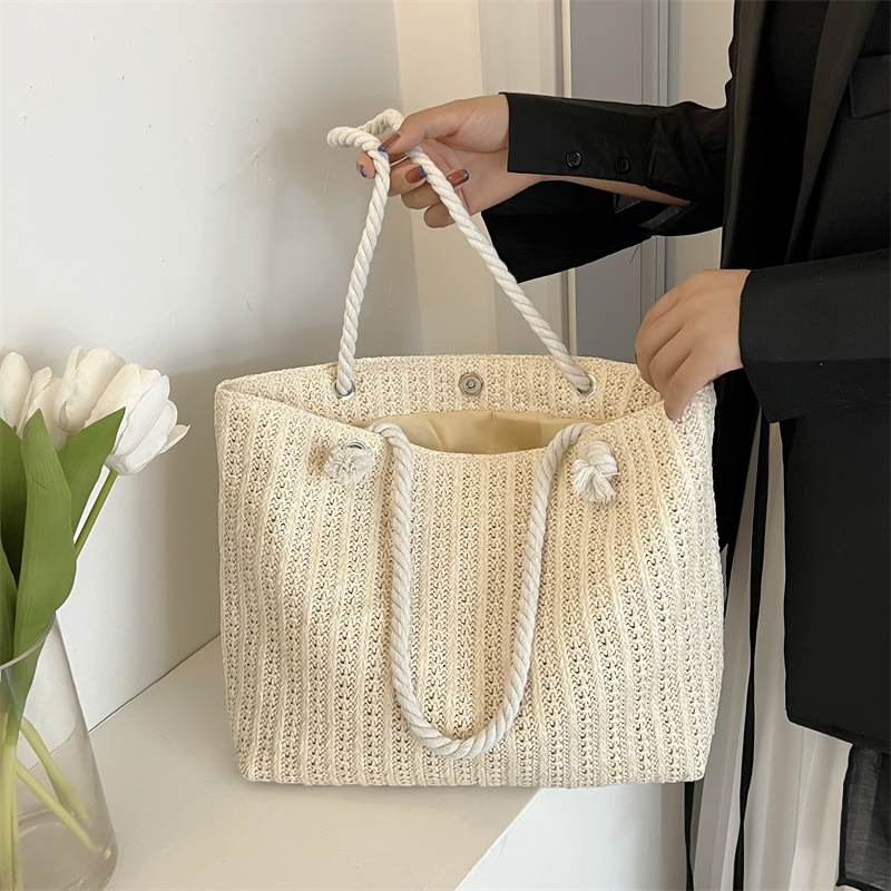 Popular Large Capacity Girls Handmade Weave Straw Bag Bohemian Style Shopper Tote Beach Handbags