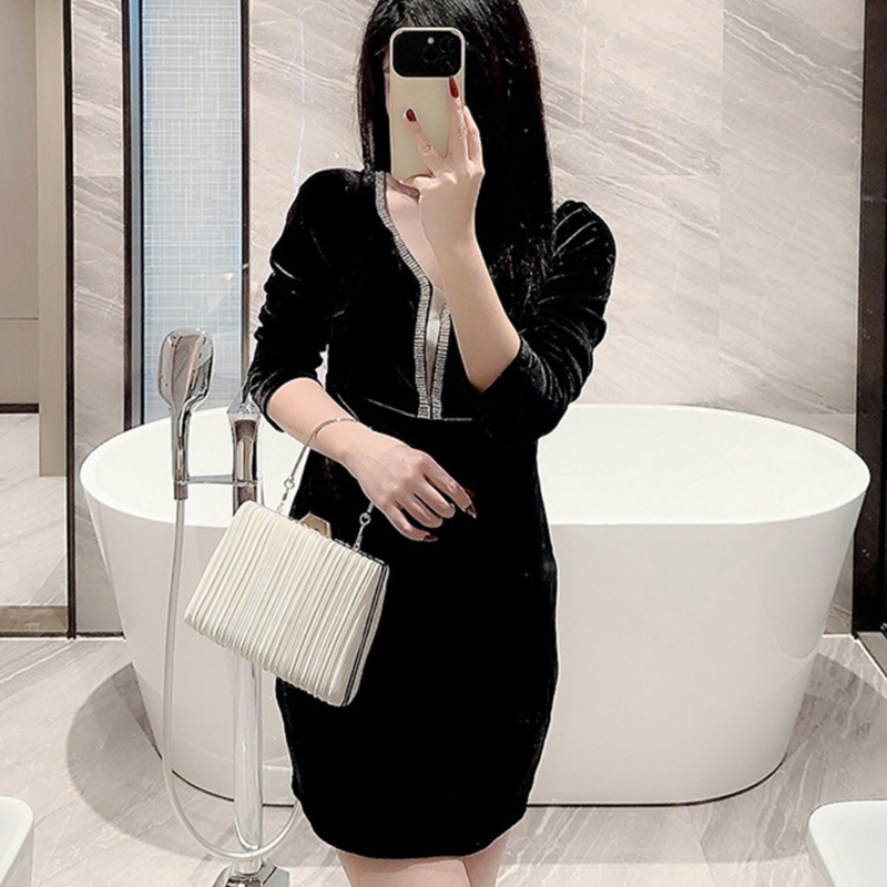 Women Elegant Pleated Evening Bag Top Handle Clutch Bag Banquet Party Handbag with Detachable Chain Strap Crossbody Shoulder Bag