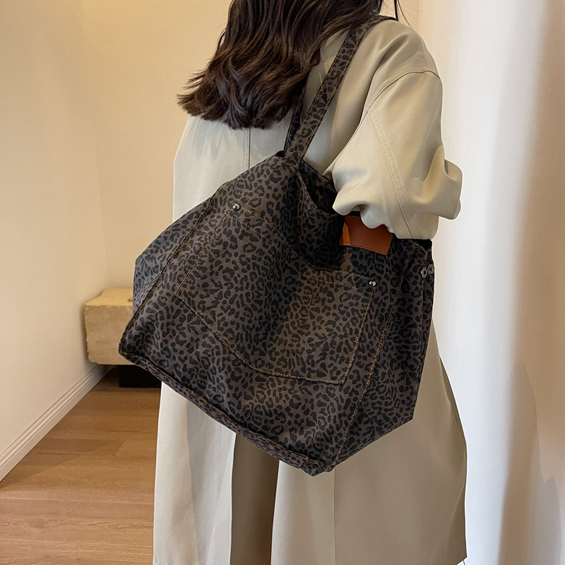 LEFTSIDE Leopard Design 2023 Korean Fashion Shopper Big Shopping Bags for Women Handbag Lady Shoulder Bag Large Capacity Bag