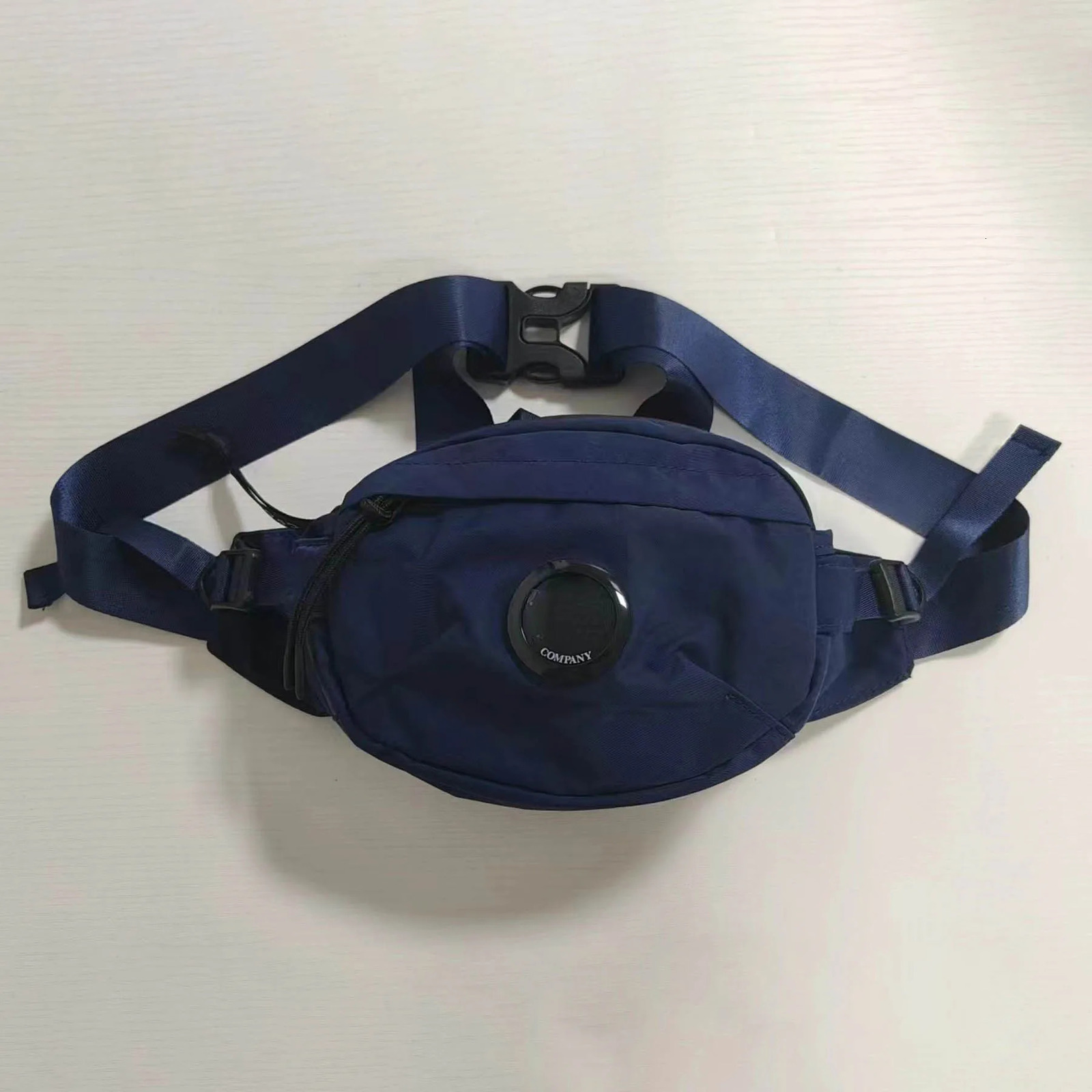 Men Fashion Chest Bag Trend Personality Lightweight Crossbody Mini Casual Nylon Sports 241106