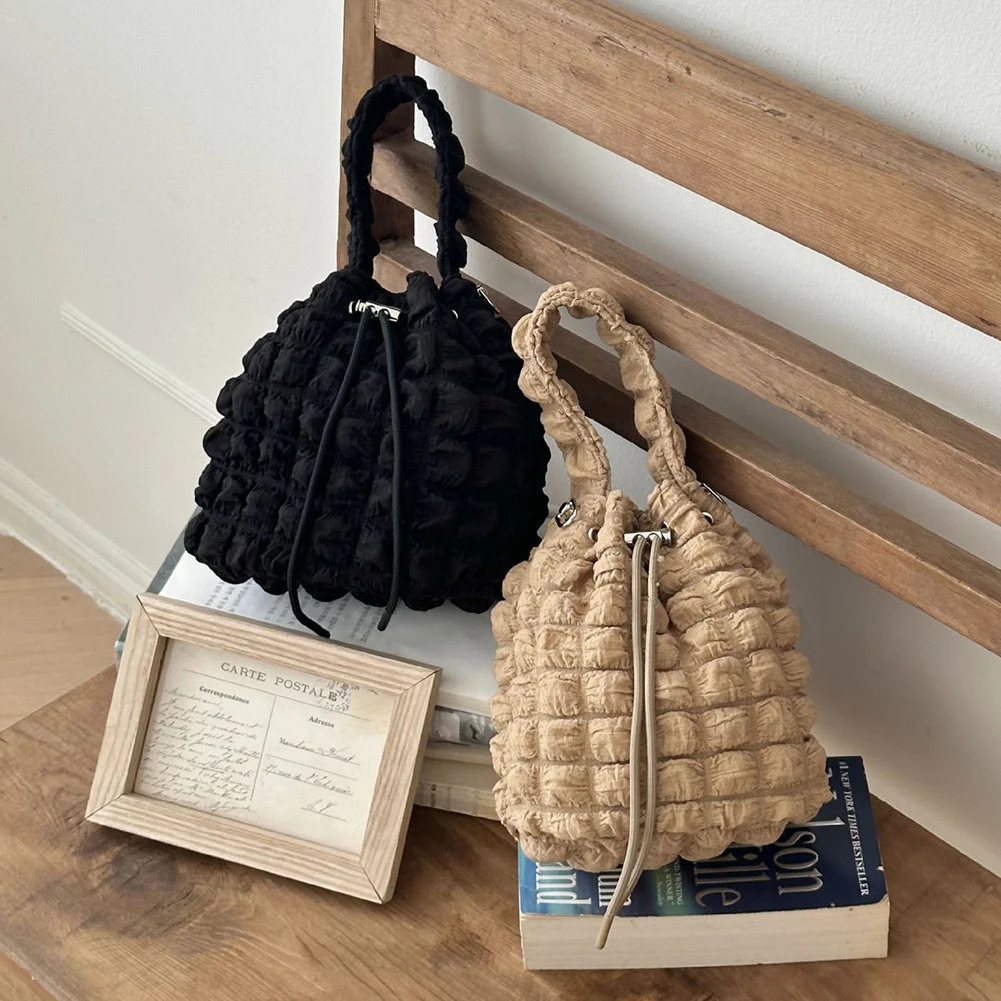 Womens bedding pleated hanging bag soft bedding cloud wallet solid color suitable for parties travel and work 241106