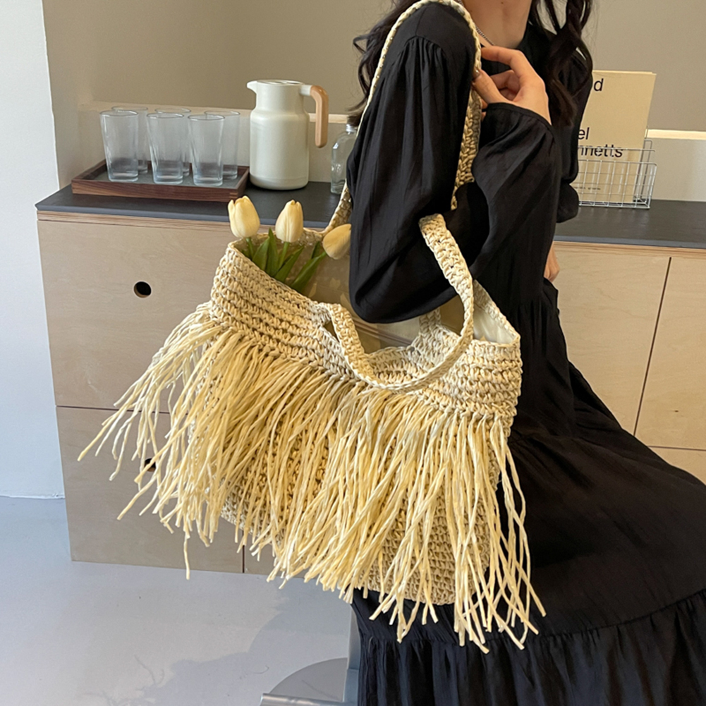 Women Straw Woven Tote Bag Summer Beach Bags Large Capacity Vacation Shoulder Bag Simple with Tassel Weave Handbag