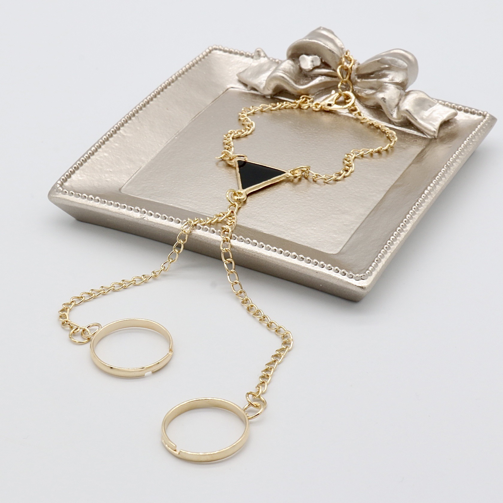 European and American Retro Triangle One-piece Bracelet Ring Cross-border Fashion Minimalist Geometric Back Chain Alloy Jewelry