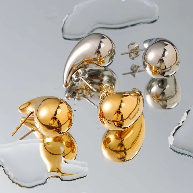 Vintage Gold Color Waterdrop Stud Earrings for Women Fashion Metal Glossy Thick y Teardrop Jewelry Gifts 241106
