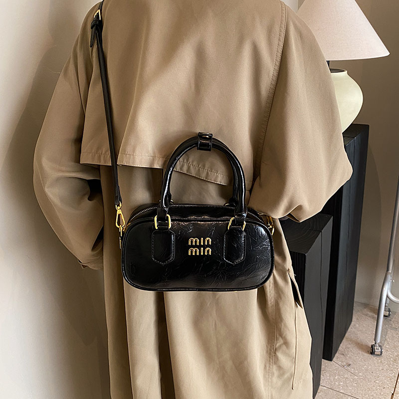 2024 New Trend Fashion Retro Women's PU Leather Hand Bowling Bag Simple Casual versatile Commuting Single Shoulder Crossbody Bag