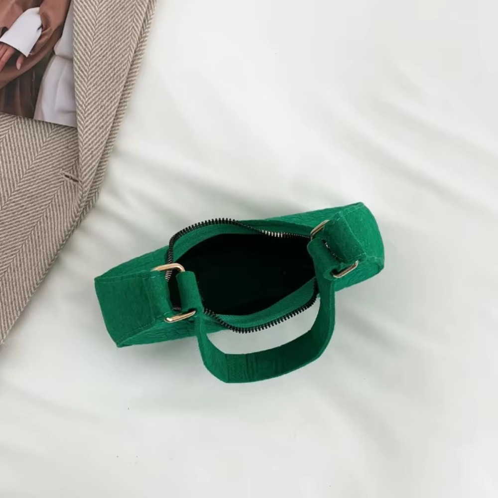 Casual Shoulder Bags Women Felt Stone Pattern Underarm Bag Fashion Exquisite Crescent Saddle Bags Ladies Advanced Armpit Bag